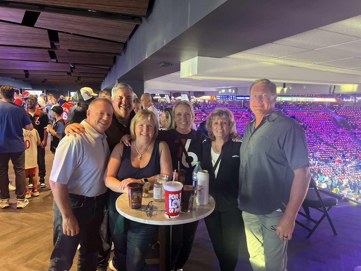 Debbie Trout tweet media