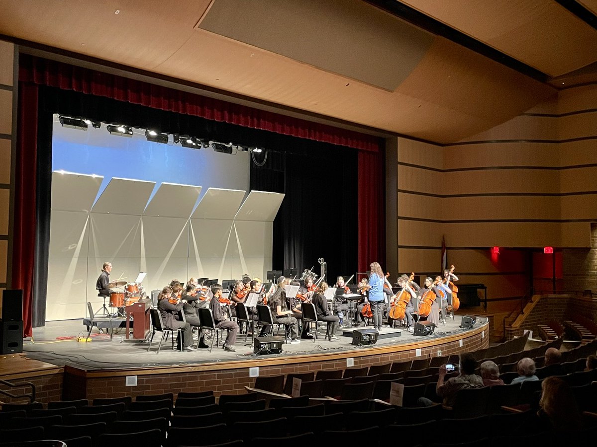 It’s Mrs. Broadhurst and our <a href="/hbhsorchestras/">Hilliard Bradley Orchestras</a> up tonight bringing tremendous talents and tunes to the JUNGLE! #BCLAW