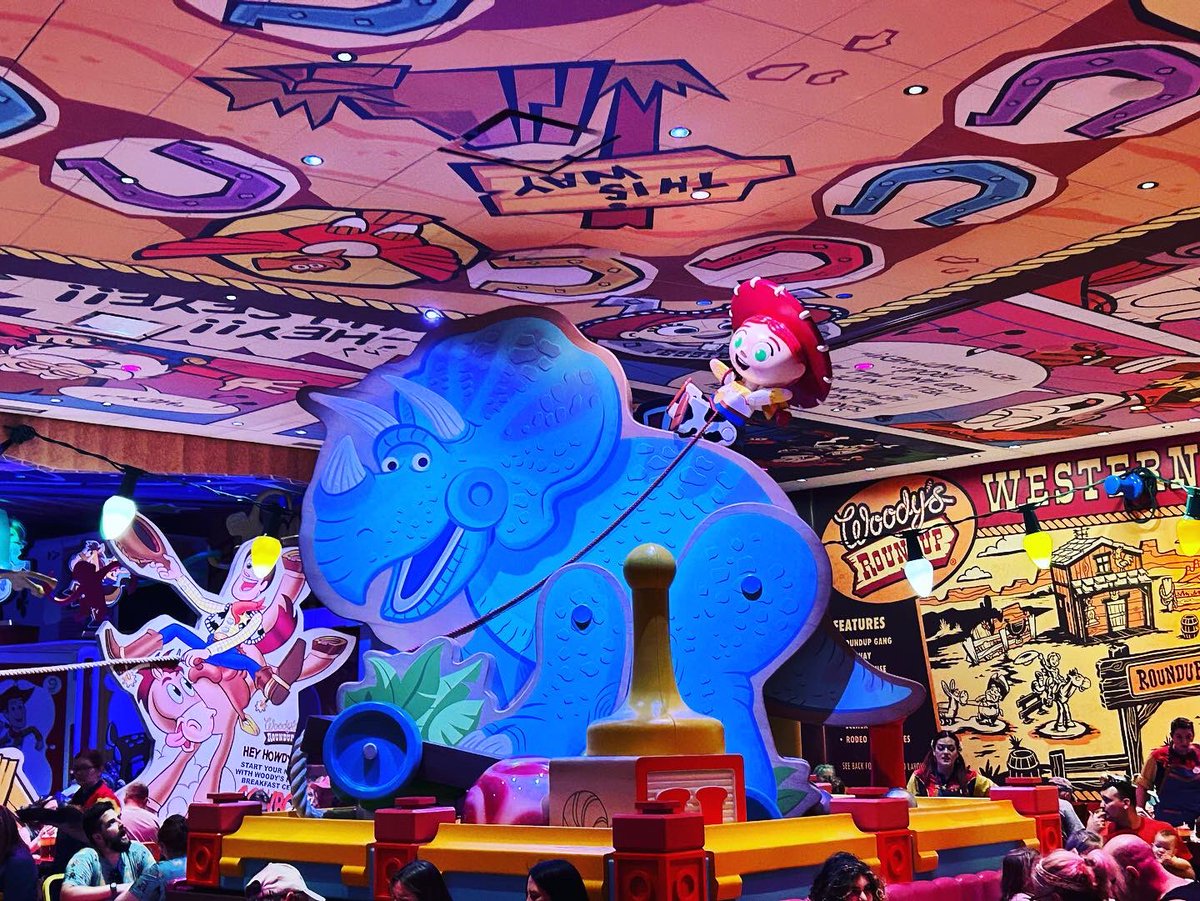 parkchums's tweet photo. These pics are from the newest restaurant to open in Disney’s Hollywood Studios. 🐴 Roundup Rodeo is an all you care to enjoy bbq restaurant themed to Toy Story! 🤠Check out our video here if you would like to see more: https://t.co/718hASesj3 #parkchums #vlog #wdw https://t.co/RbkYFV9dXR