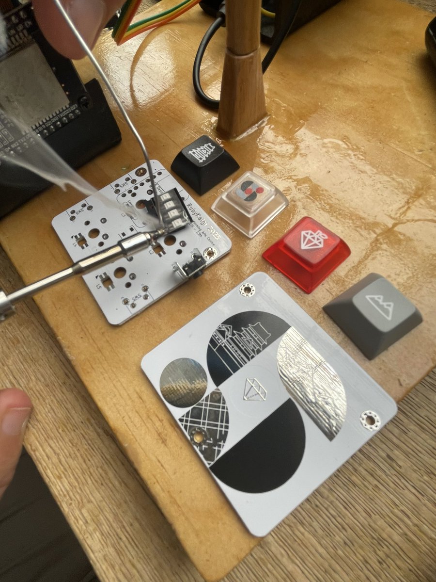 saramic's tweet image. Nothing like the smell of solder in the morning at @rubykaigi #rubykaigi #RubyKaigi2023