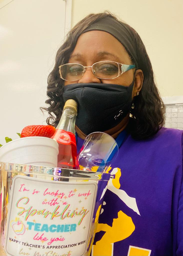 ChapmanSouth's tweet photo. A day to sparkle for our teachers, this teacher appreciation week.. Toasting to camaraderie, joy, and a year full of instructional success. @MDCPS @MDCPS_OECP @SuptDotres @305CAHSD https://t.co/Cgp16Fzu3R