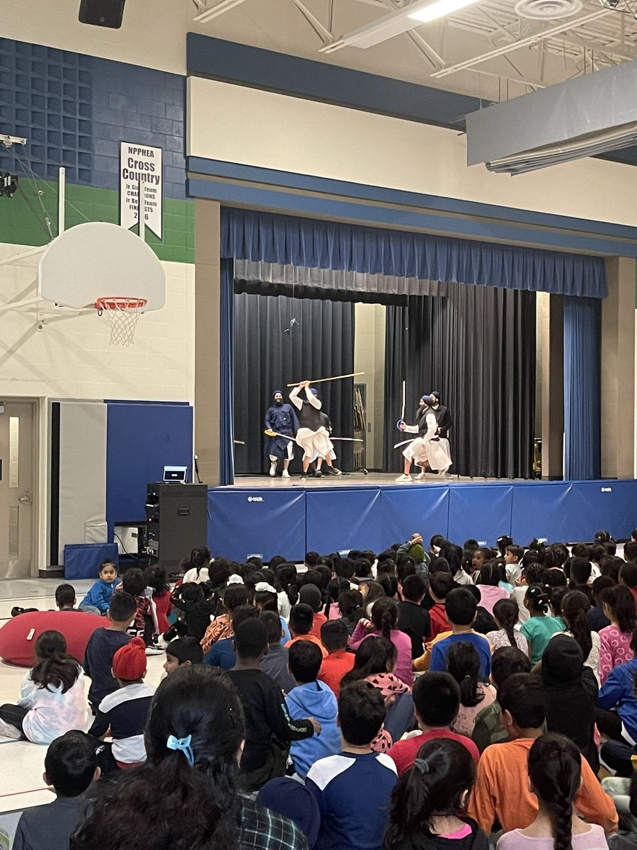 Goraya1419's tweet photo. Gatka presentation at our school. https://t.co/jWHqV0VRx1