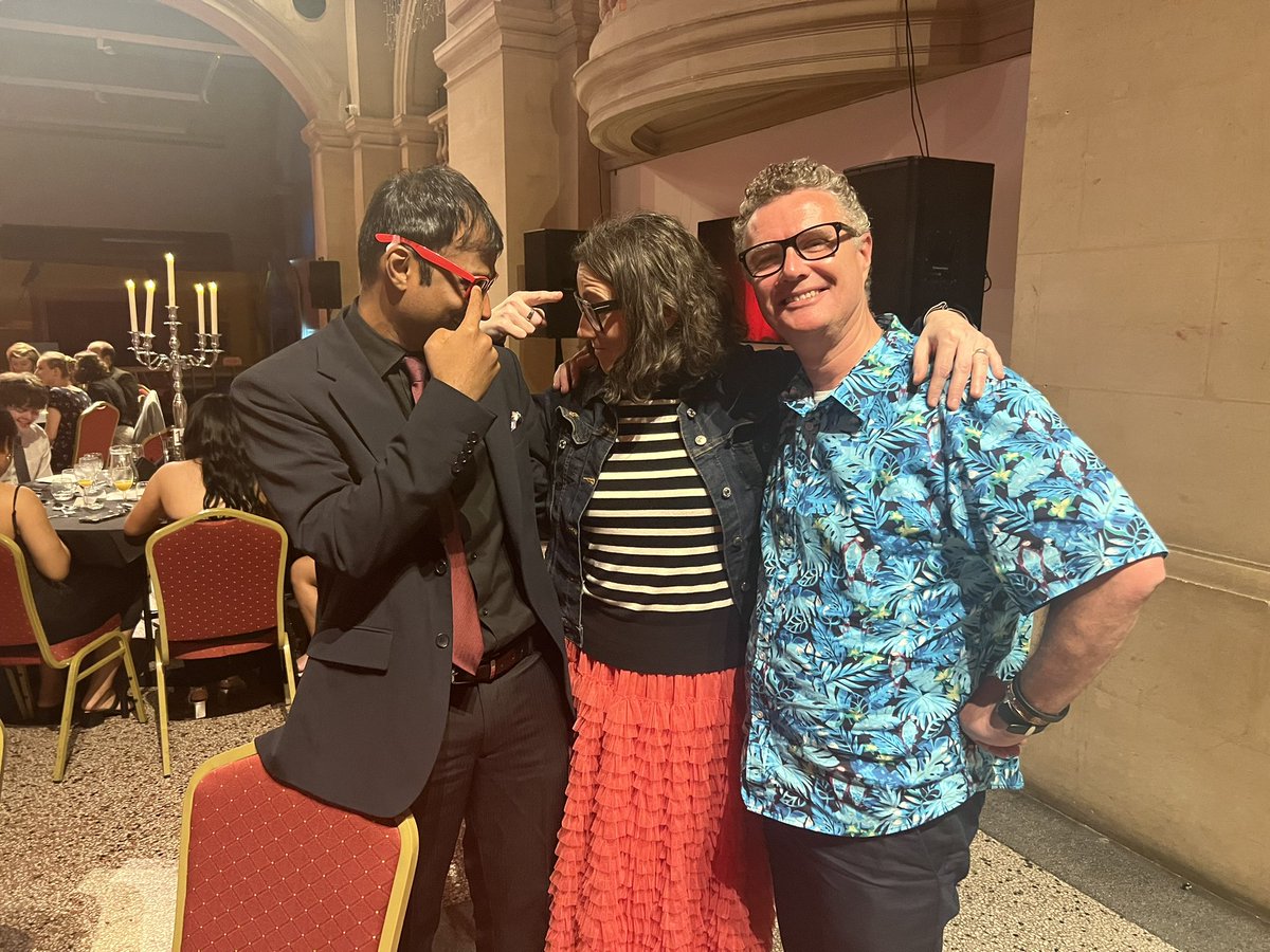 Elena Marco tweet media