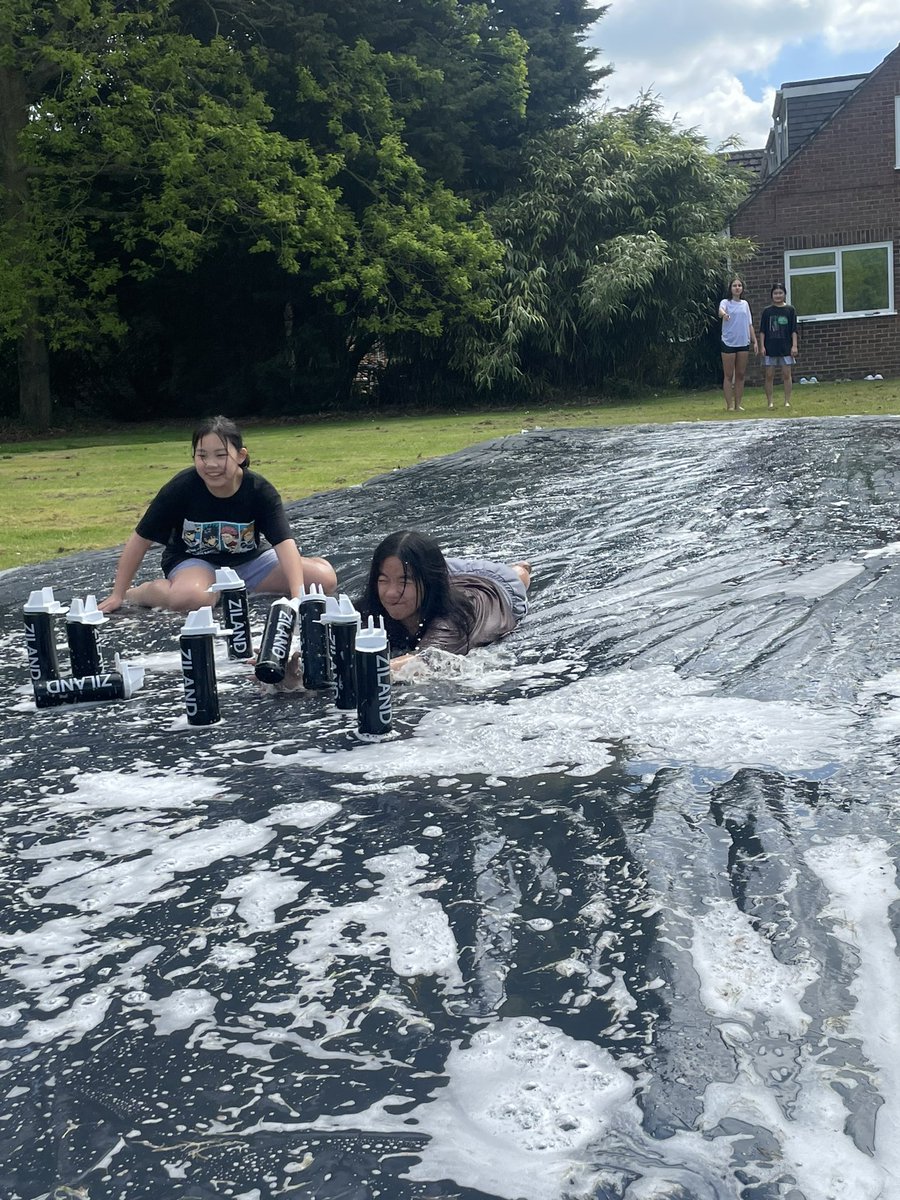 The boarders enjoyed a water filled afternoon on Sunday when we celebrated our delayed Song Kran festivities. A 20m Slip’n’slide, 12 water guns and nearly 3000 water balloons meant there was something for everyone!