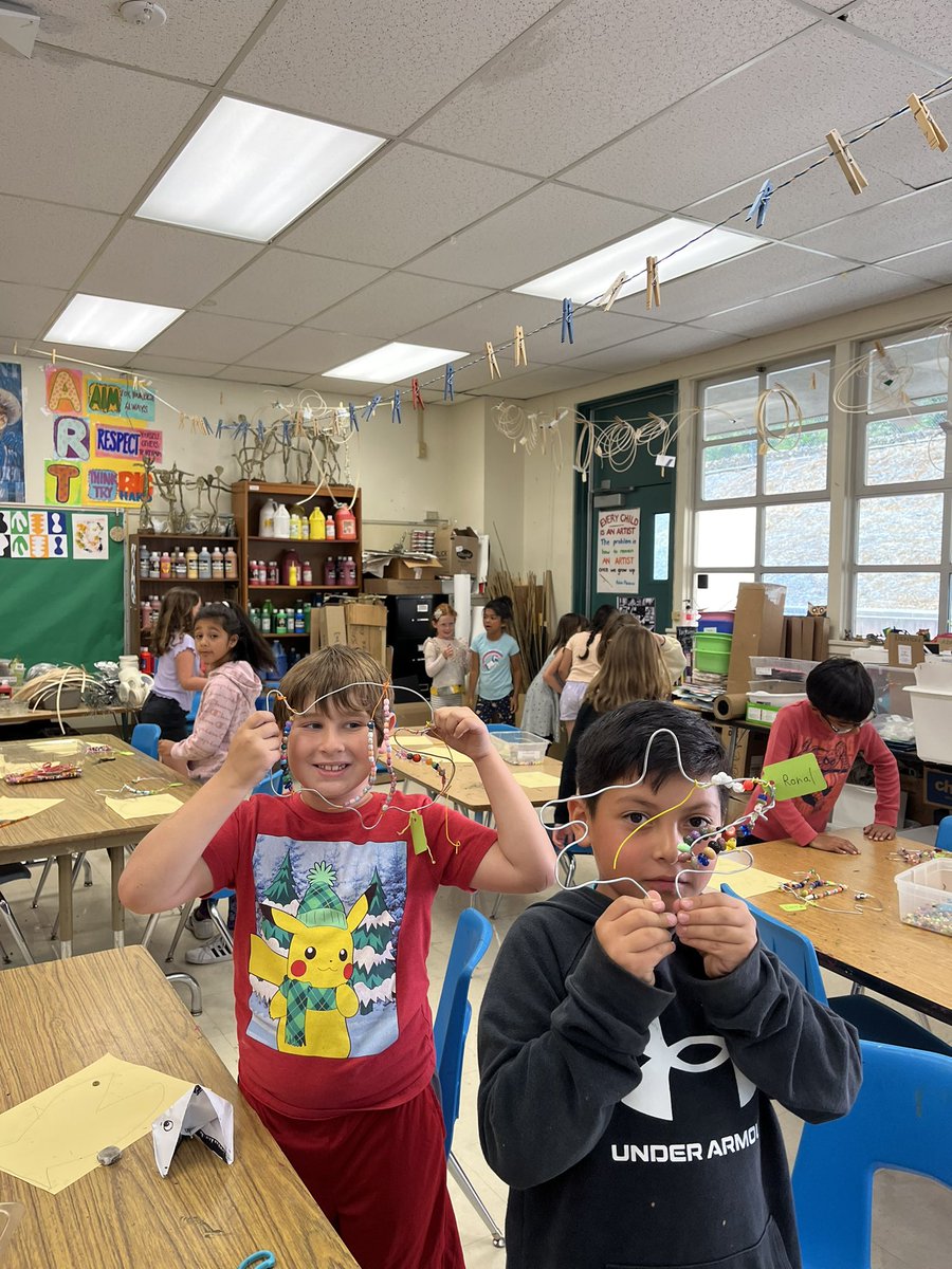 MsSlattum's tweet photo. More masterpieces by room 5 @MadronaMustangs ! https://t.co/LfKkjBN7fC