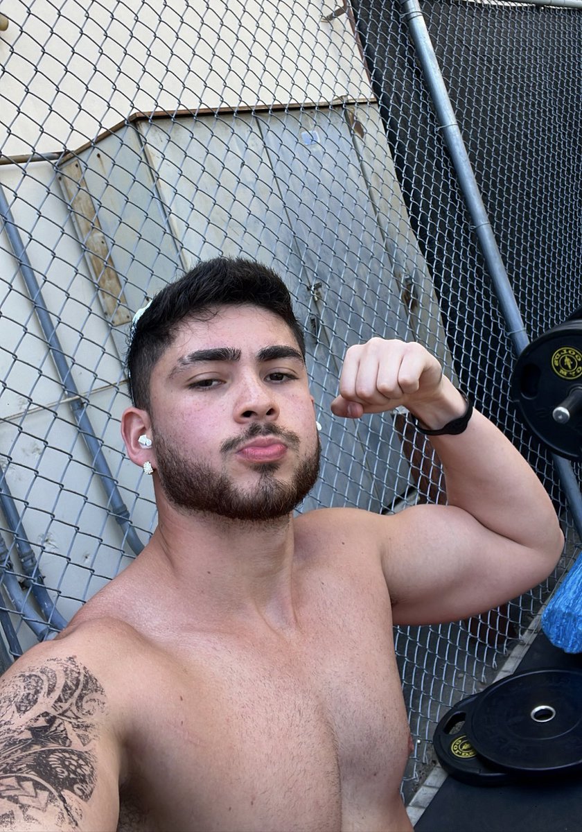 Gus on Twitter: "https://onlyfans.com/dancekangaroo"