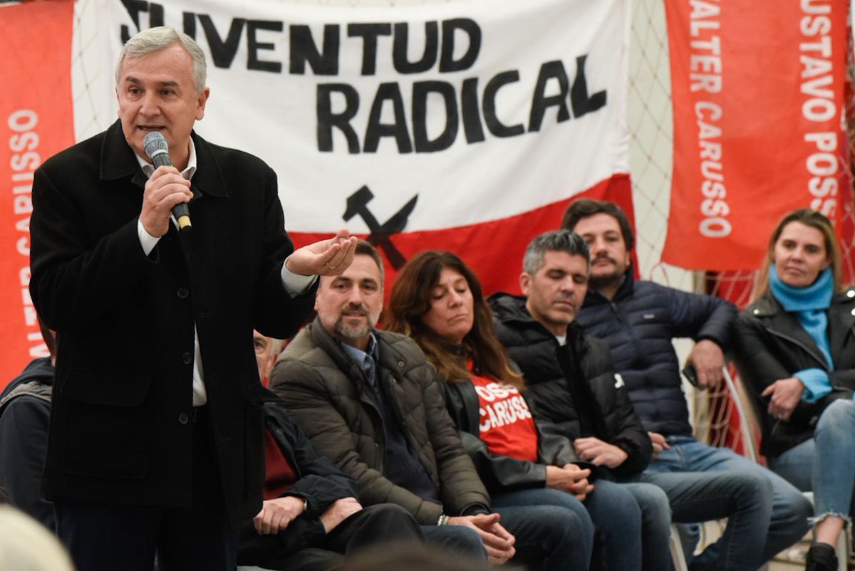 En la Primera, referentes y militantes con <a href="/GerardoMorales/">Gerardo Morales</a>. 
En momentos donde nadie se hace cargo de nada, el radicalismo está movilizado y preparado para llevar adelante la transformación que Argentina necesita.
Vamos a cambiar la historia para siempre. Vamos por el futuro🇮🇩🇦🇷