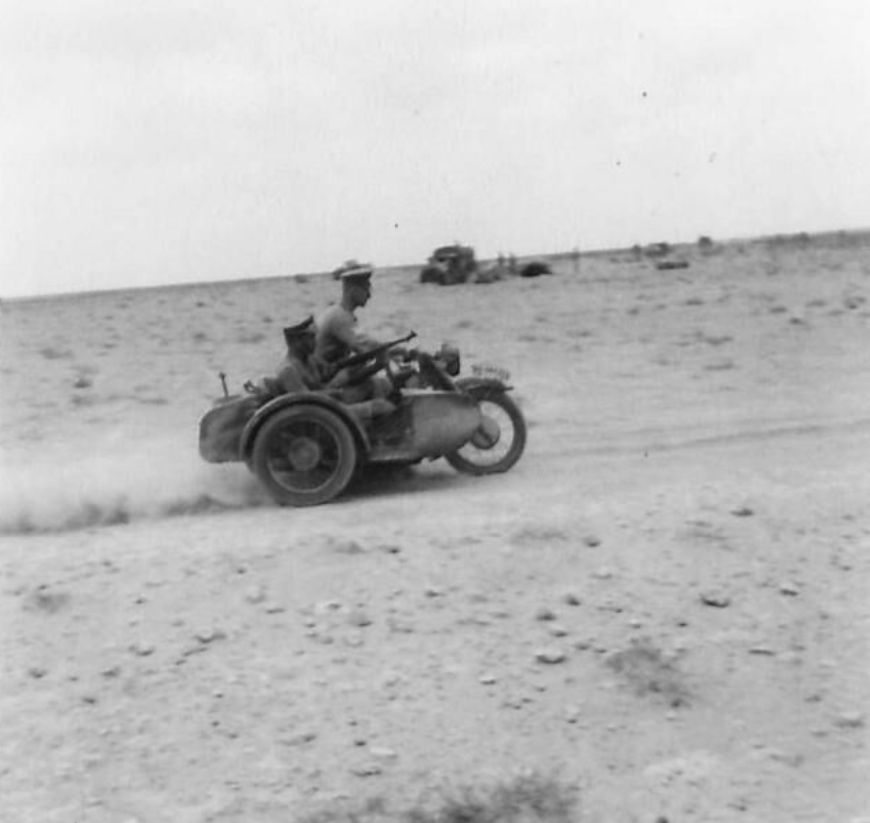6thairborne's tweet photo. 20th May 1941
Motor Cycles and sidecars driven into action against the Germans. Captured in the Sallum area; in the sidecar soldier carrying a captured German MP40.
IWM E 3251-E 3256 (Lt. W.G. Vanderson No. 1 AFPU)
#WTAY #WWII #WW2 https://t.co/rIRXhMHtHU