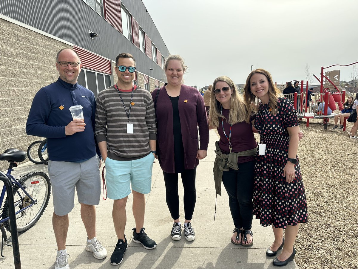 chief_school's tweet photo. CWC walked in support of the #MooseHideCampaign  today! https://t.co/xEvQhSKwg5