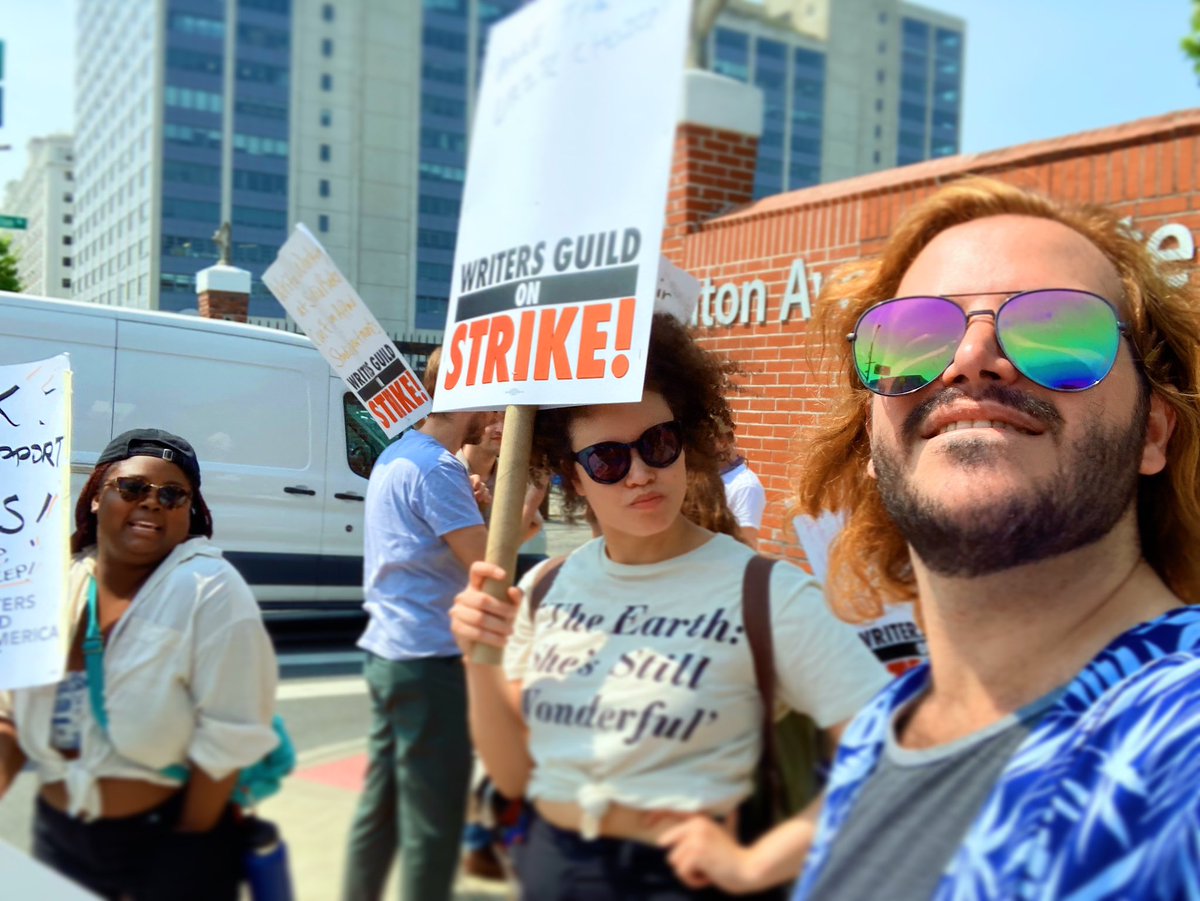 the krusty krab is unfair! nothing i’d rather do on my birthday than fight for our writes #WGAstrong