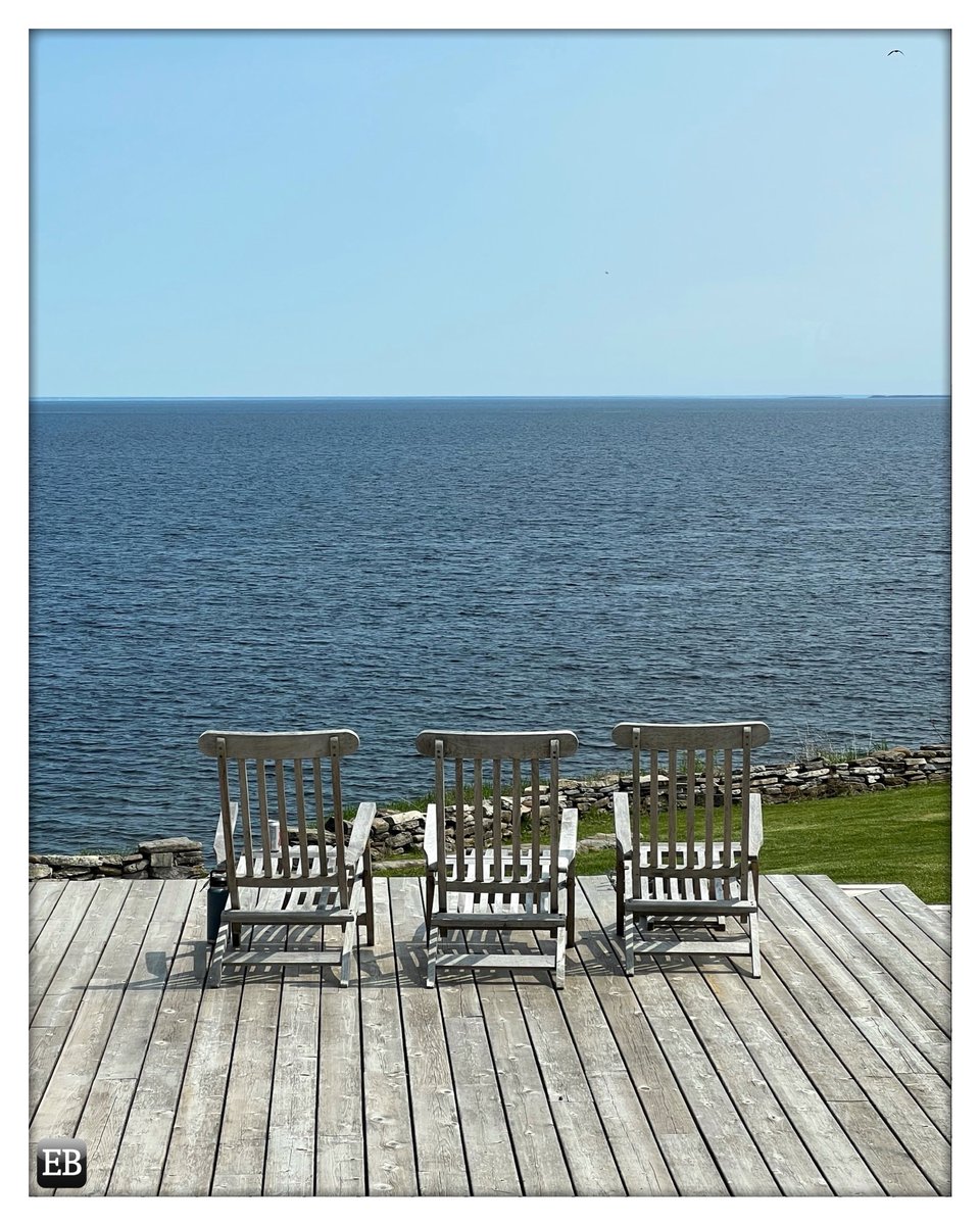 Eric_Brazier's tweet image. “Wood-Recline Trio” is.gd/owI2SF #TheDailyMobile #photography #BandReference #Deck #DeckChairs #GreatLakes #Lake #LakeOntario #MusicReference #PEC #PrinceEdwardCounty #Recliners #Water #Waterfront #WoodenRecliners