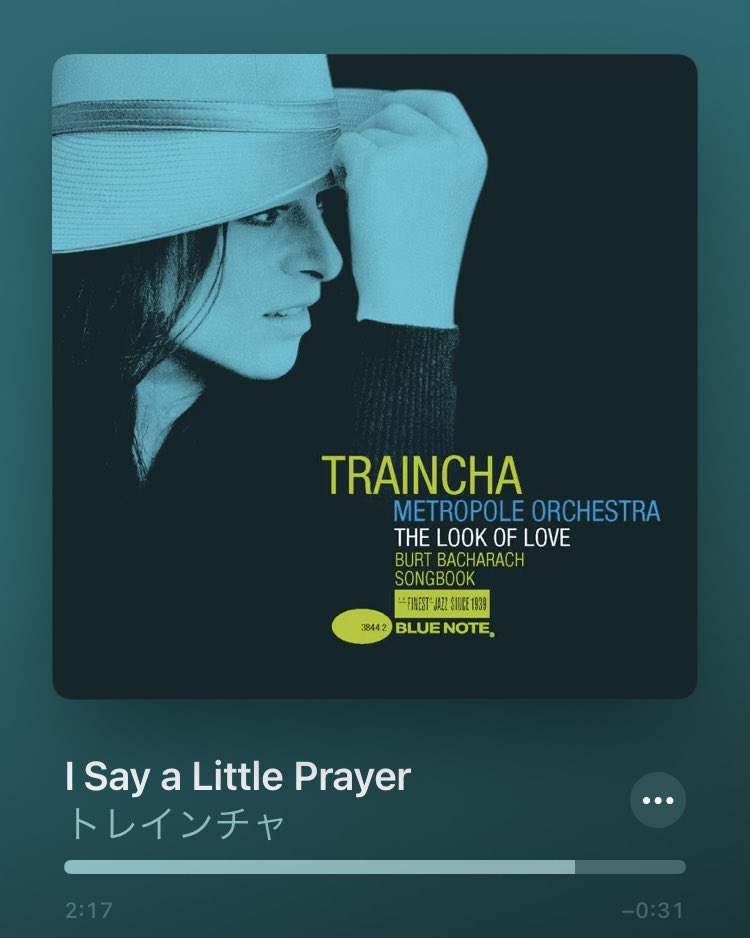 jazz_groovy141's tweet photo. #NowPlaying
#TRAINCHA
通勤中🚃
オランダ出身の歌手トレインチャのバカラック曲集"The Look of Love"を。
艶やかなヴォーカルと豪華なオーケストラで1日の活気が湧く1枚。
では、また夜に。
I Say A Little Prayer https://t.co/J6KXUlsg6r @YouTubeより https://t.co/GnRk2m1VAz