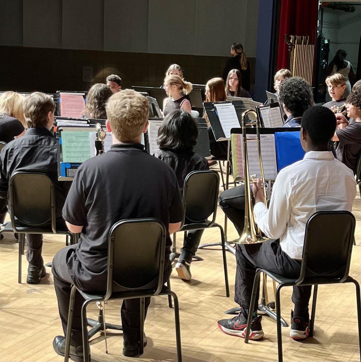 Christopher Bunn tweet media