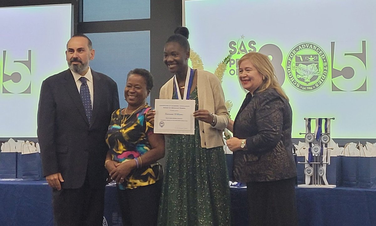 ndthunderbirds's tweet photo. Congratulations to Keovanni Williams and Ms. Johnson for being recognized at the School for Advanced Studies Middle School Academic Scholar Recognition Ceremony.#excellenceondisplay #outstandingstudent #outstandingteacher #inspiringteacher #SOARingtothefinishline https://t.co/YJavX0MInC