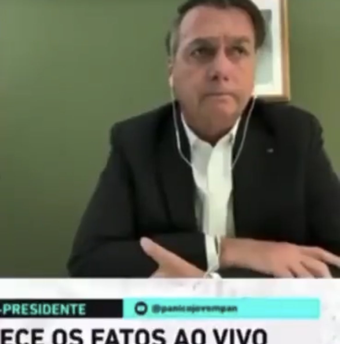 juxxcoments's tweet photo. de maos dadas meu deus https://t.co/QpsWcOCaP7