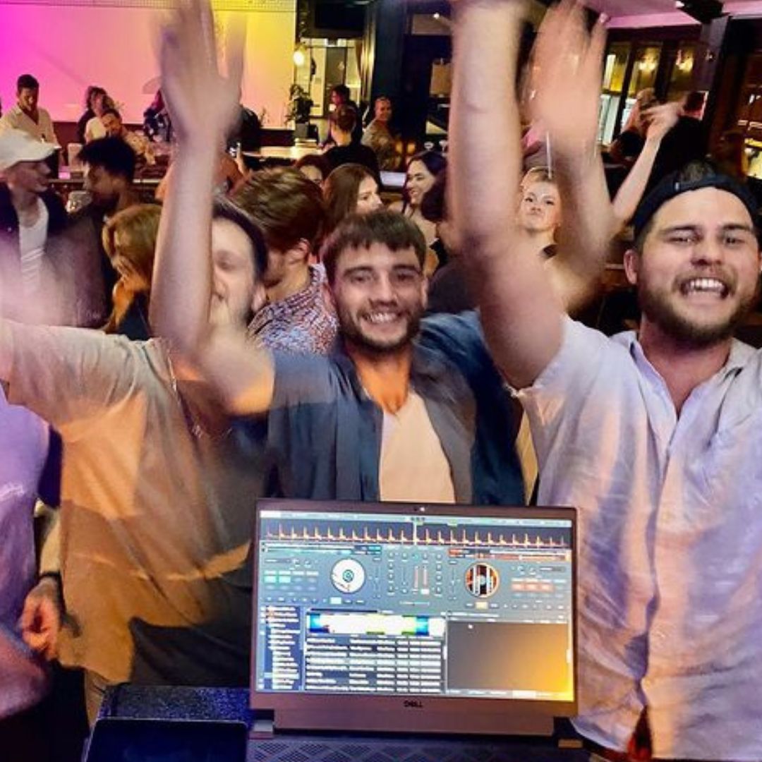The Joker and Thief Terrigal (@jtterrigal) on Twitter photo Put your hands up in the air if you're excited for the weeeeeeeekend!!!
Join us tonight from 6pm where our resident DJ will be spinning all the classics you love from 6pm.
📷 <a href="/iamdjtask/">Tim Densley DJ TA$K</a> Put your hands up in the air if you're excited for the weeeeeeeekend!!!
Join us tonight from 6pm where our resident DJ will be spinning all the classics you love from 6pm.
📷 <a href="/iamdjtask/">Tim Densley DJ TA$K</a>