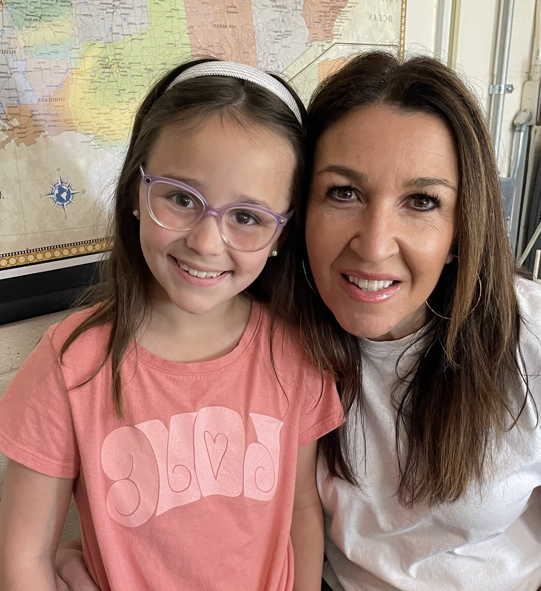 TraceyChestnut's tweet photo. This adorable Firstie  was my morning helper.  She got to chat with so many of our amazing teachers this morning.  Her smile is contagious. #littleschoolbigheart https://t.co/dfs5mflspF