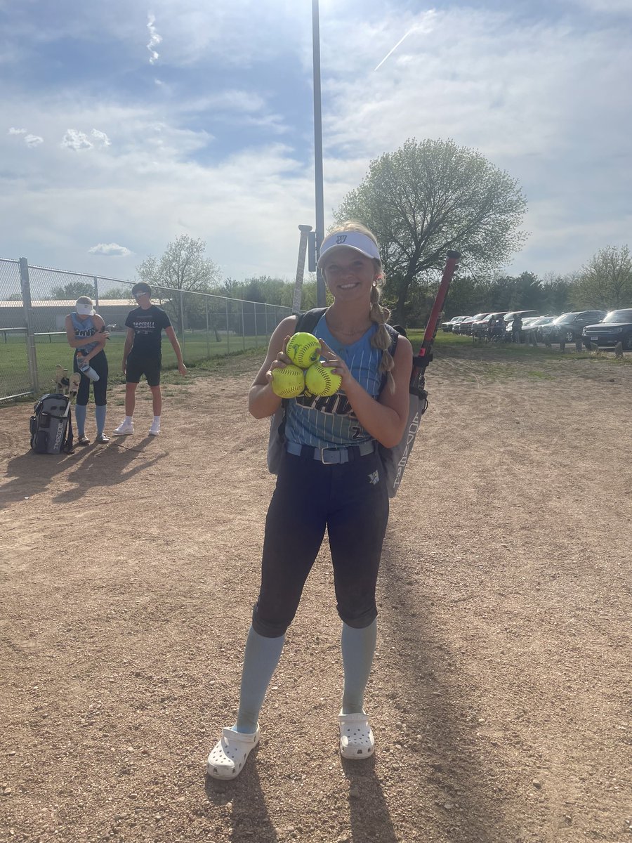 18’s went 4-2-1 last weekend 

<a href="/ela_lanik/">Ela Lanik</a> with 3 impressive 💣’s
 
<a href="/MyaRourke/">Mya Rourke</a>, Lanik and <a href="/Lexi_1Adams/">Lexi Adams</a> all hitting .300+

<a href="/alexisshep10/">Alexis Shepherd</a> and <a href="/oliviagrube06/">olivia</a> hitting .400+