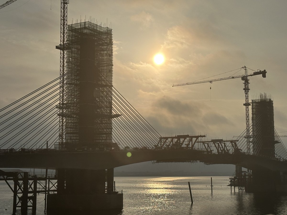 ArnaudDarc's tweet photo. Major milestone alert! The bridge over Bassac River in Phnom Penh is almost complete.
#BridgeMilestone, #PostcardView, #SkylineUpgrade https://t.co/zvtIKSRJjK