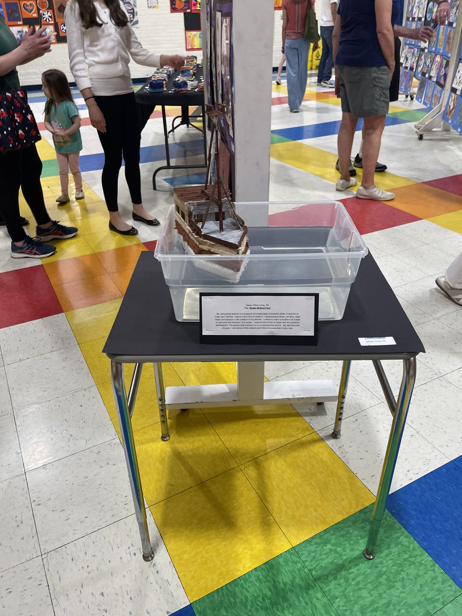 MsMcgoey's tweet photo. Stratfield Art Show!!! Amazing!!! https://t.co/Q1XRcV7s1a