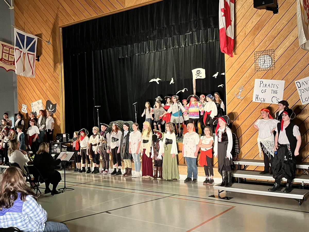 What a great evening we had tonight being entertained by our drama club. Pirates, the musical was amazing. Great job by everyone:)