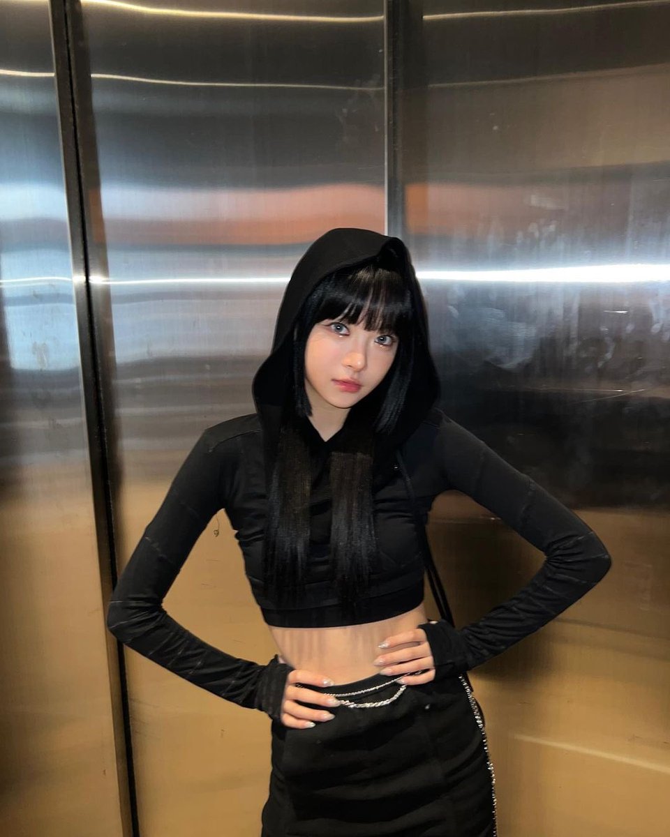 _vessel's tweet photo. BaByy Gurll https://t.co/h5wPH0EA37
