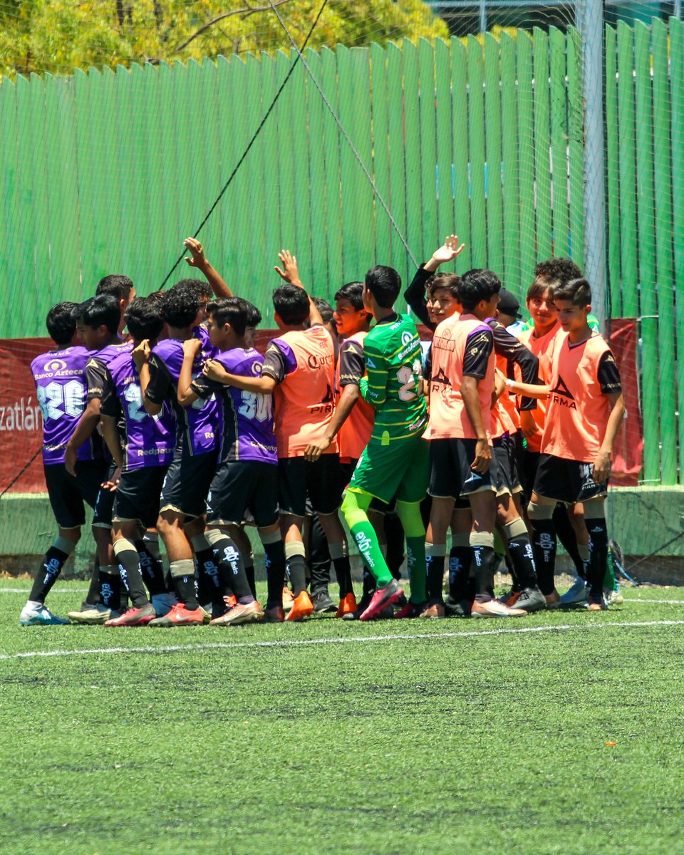 MazatlanFC's tweet image. Jornada 1 | @CopaMazatlan 2023

#Sub11 | Mazatlán F.C. 5-0 Cantera Coka
#Sub12 | Mazatlán F.C. 1-0 Academia O
#Sub13 | Mazatlán F.C. 2-0 Cuervitos EMFUT
#Sub14 | Mazatlán F.C. 2-1 21 de Marzo F.C.

#ARREbatando ⚓️