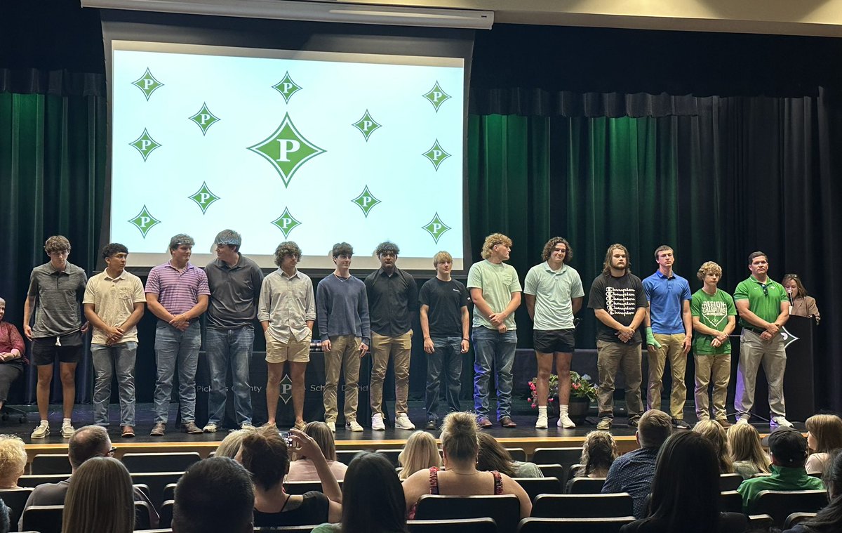 Thank you Pickens BOE for recognizing our 2022 all-region players at tonight’s board meeting. We appreciate your support! Go Dragons