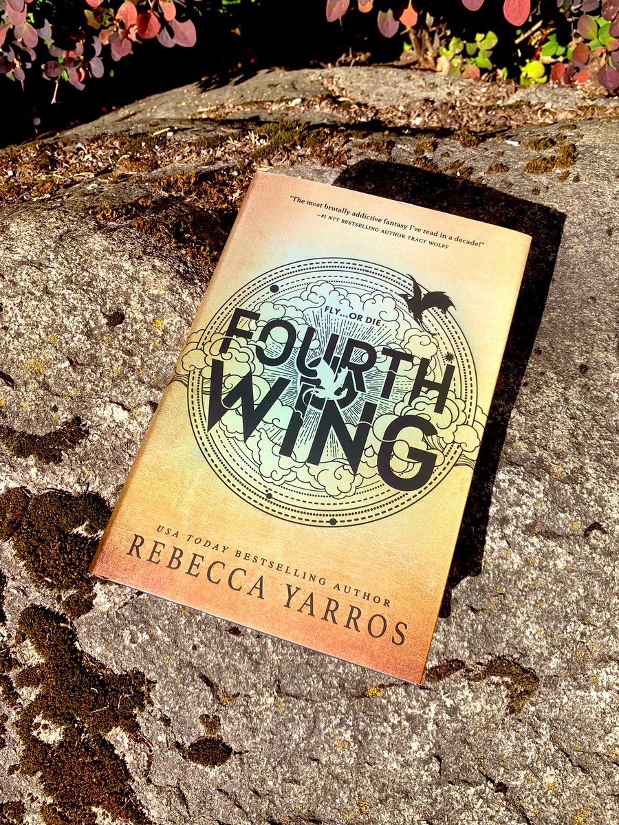 It’s a beautiful day for a beautiful book! We have copies of the gorgeous first edition of Fourth Wing with the sprayed edges. Visit us to see it for yourself…but don’t go home empty handed. #limitedstock💕🛍️ #summerreading #rebeccayarros #dragons #seattle #tukwila