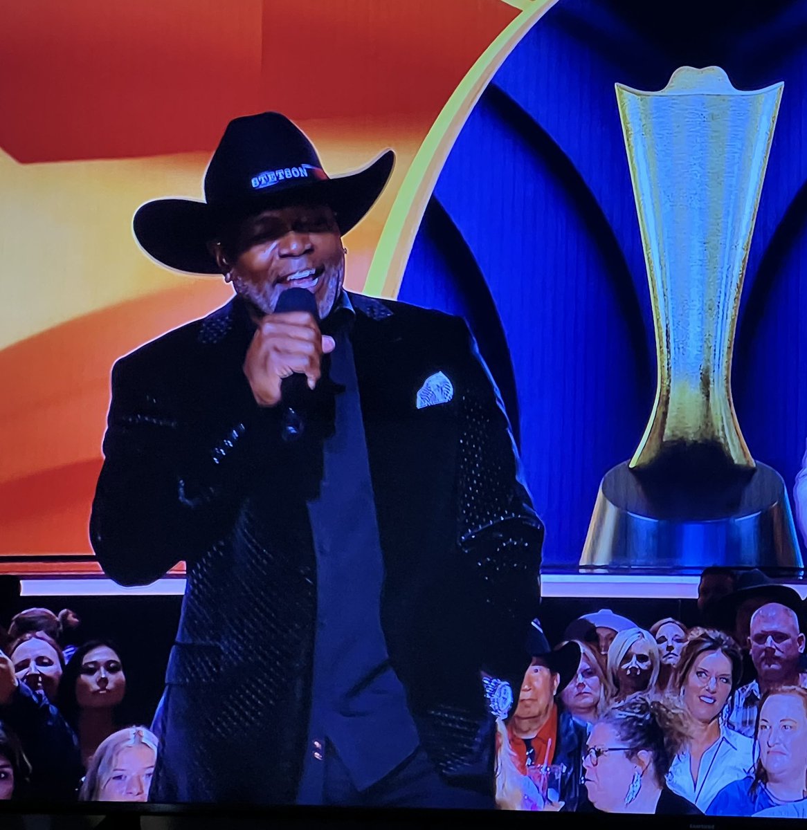 Alison Fraga (@afraga_tpa) on Twitter photo Doesn’t matter what else happens rest of the show…my favorite Gator <a href="/EmmittSmith22/">Emmitt Smith</a> goes Country!
#ACMawards #UnivOfFlorida Doesn’t matter what else happens rest of the show…my favorite Gator <a href="/EmmittSmith22/">Emmitt Smith</a> goes Country!
#ACMawards #UnivOfFlorida