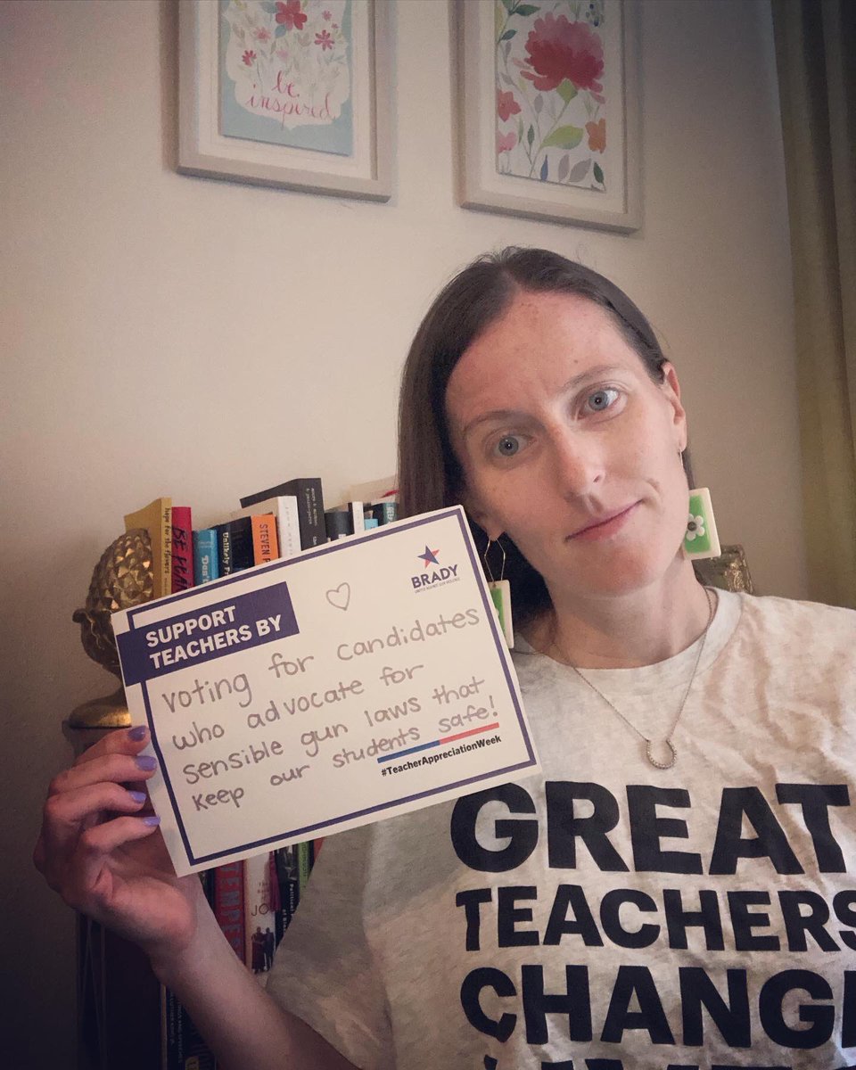 Crawfish 🦞, candy 🍬, cards 💌, AND candidates who will enact sensible gun legislation that keeps our kids safe: The last one is a priority for true appreciation! 

#EndGunViolence #EndGunViolenceNow #teacherappreciationweek 🧡☮️ @AFTunion @NEAToday @bradybuzz @TeachersUnify