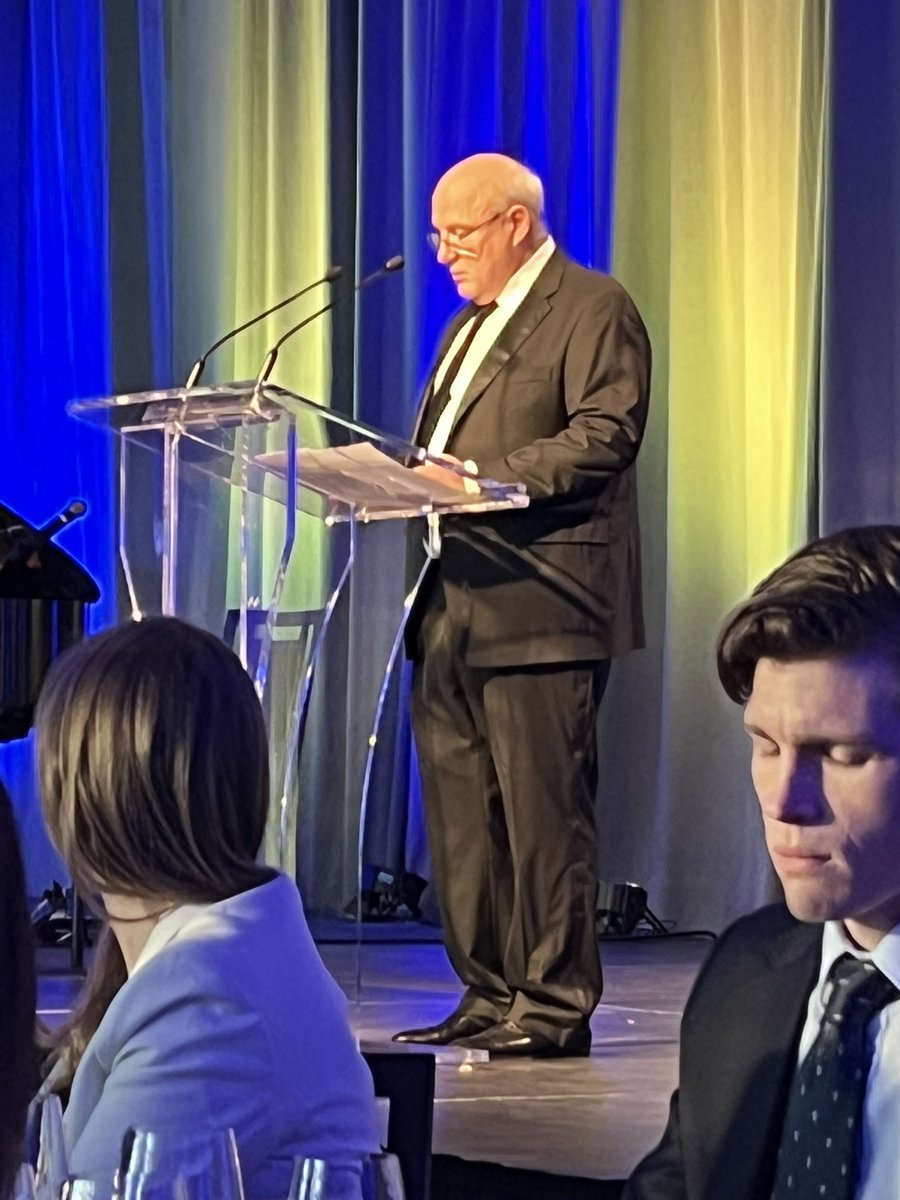 TSF President Boris Balan extends welcoming remarks to officially launch the 2023 Tryzub Awards Gala at <a href="/agotoronto/">Art Gallery of Ontario</a> .