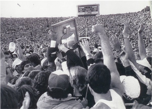 TonyRichards's tweet photo. @MikeSilver @CalFootball Me too Mike.
I'm the one in the tank top. https://t.co/LmNgmDXrxa