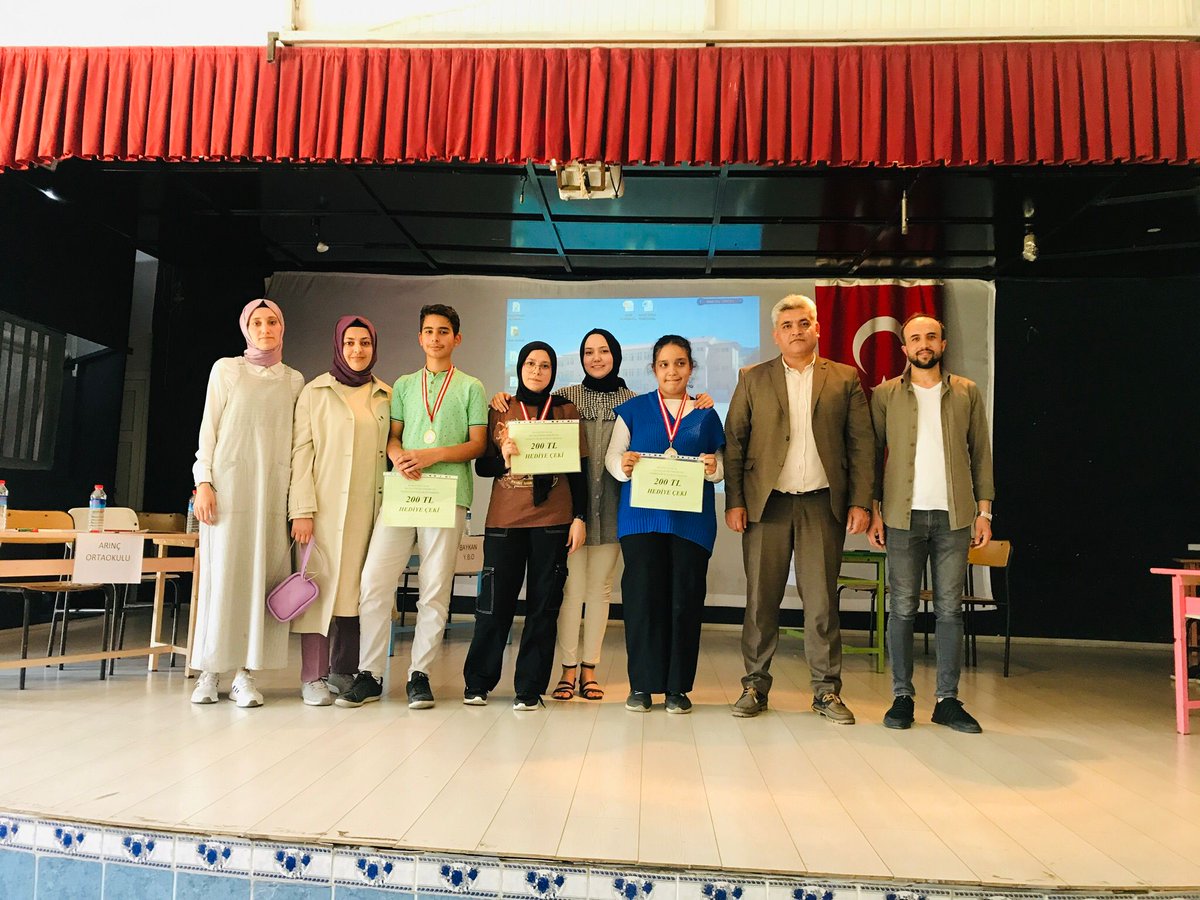 İlçemizde Okullar Arası yapılan Bilgi yarışmasında ortaokul kademesinde dereceye giren okullarımız;
1.Gazi M.K. Ortaokulu
2.Baykan YİBO 
3.Cumhuriyet Ortaokulu olmuştur.
Öğrencilerimizi tebrik ederiz.<a href="/tcmeb/">Millî Eğitim Bakanlığı</a> <a href="/mem_siirt/">Siirt İl Millî Eğitim Müdürlüğü</a> <a href="/dnzdp1979/">Deniz Edip</a> <a href="/SiirtValiligi/">Siirt Valiliği</a> <a href="/BaykanKmk/">Baykan Kaymakamlığı</a> <a href="/bagliemin/">Emin BAĞLI</a> <a href="/vahap_gulmez/">Vahap Gülmez</a>