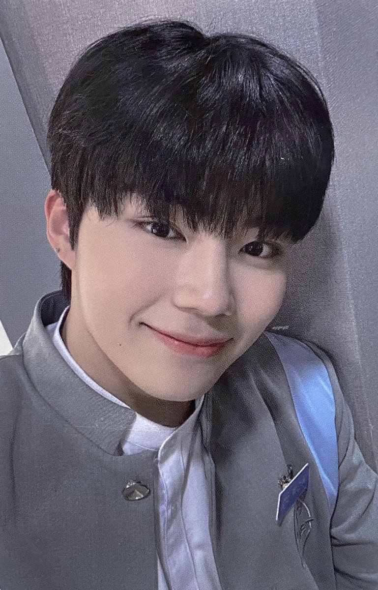 두렵다.. 욱떤남자의 포카 시세가……..