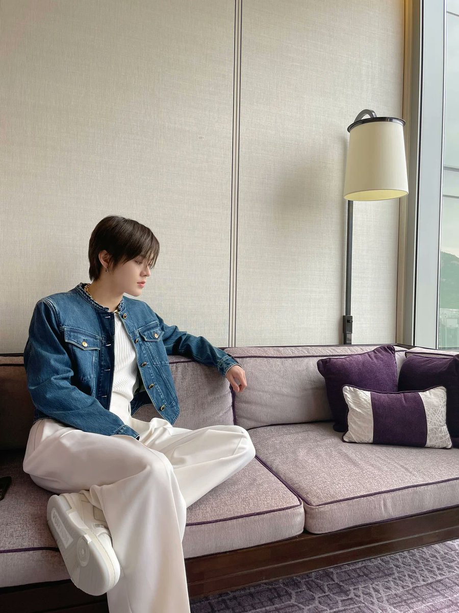 CHERRYYT1026's tweet photo. SPUR 독점 포토 다이어리 YUTA(NCT 127)가 본 루이비통의 2023년 프리폴 컬렉션
https://t.co/VxcgNX6rOQ

#유타 #YUTA #NCT127 
#ユウタ #中本悠太 
#YUTAxLouisVuitton #LouisVuittonxYUTA https://t.co/HppzR892Rj