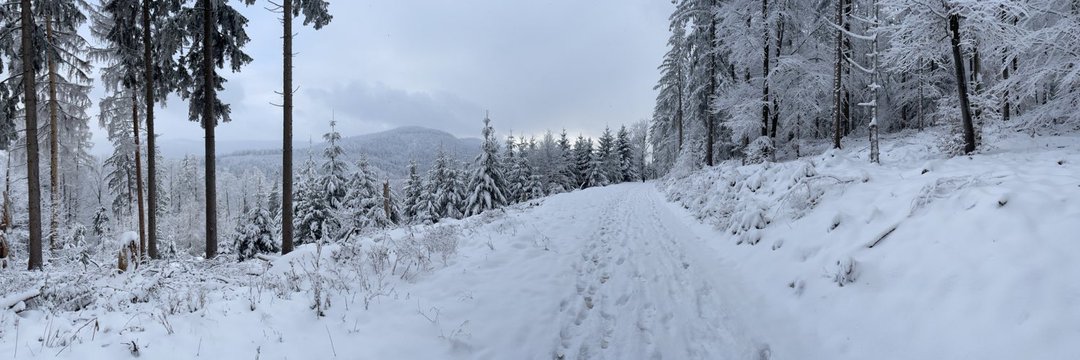 Guten Morgen liebe Followies 😉

Wieder viel Schnee in den Alpen. 🤭🤗 ❄️🌨️☃️ Macht die #Heizung an

In ein paar Jahren dürft ihr den halben Winter frieren, weil ihr den #Strom nicht bezahlen könnt‼️

  #HabeckAffaere #Graichenclan #Heizungsverbot #Heizungshammer #Heizungsgesetz