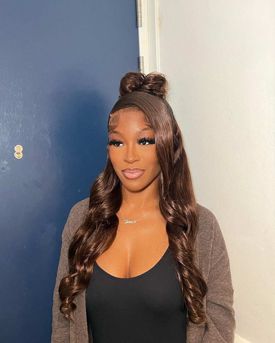 Sowigs_'s tweet image. absolutely love this hairstyle 
Check more color wigs on sowigs.com #wigs 

#lacewigs #straight #straighthair #hair #hairstylist #hairstyles #wandcurl #curls #restyle #inspiration #hairidea #hdlace #VideoViral