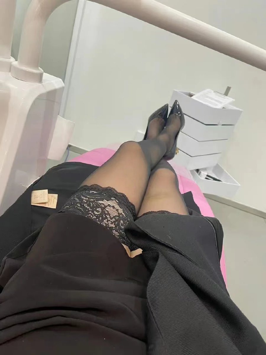 水土不服症状还是来了～
到上海第三天，牙疼～
6点起床来到医院 T-T～
#北京女王 #上海女王 #手黑 #窒息 #狗笼 #广州女S #女m #露出 #圈养 #女王 #羞辱 #恋足 #坐脸 #黑丝 #捆绑 #剧情 #四爱 #前高
#潮吹
#边缘控制
#龟头责
#木乃伊 #虐阳 #拳交 https://t.co/zGa6hnx4Sr