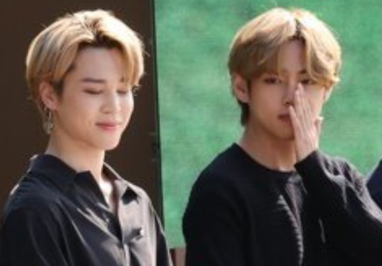 .                         팀장..자기야! 이따 점심 같이요

김대리 다들려…