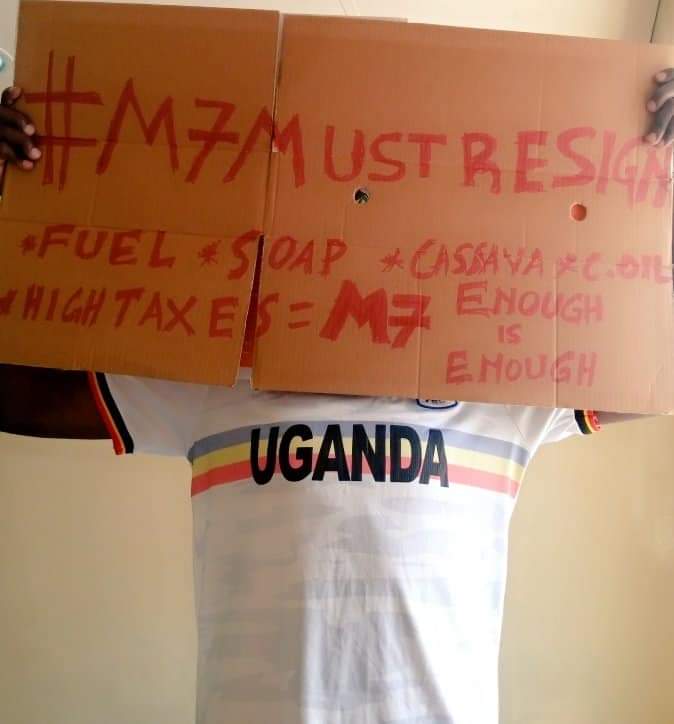 SuunaKing_James's tweet photo. Yesterday #UgandaHealthExhibition organised launched a campaign to write letters to health donors protesting continued silence of Min of Health, protests don't necessarily mean flooding streets
Give the tweet #onemillionretweets or never talk against bad governance in Uganda
2/2 https://t.co/By3ZiUHIHQ