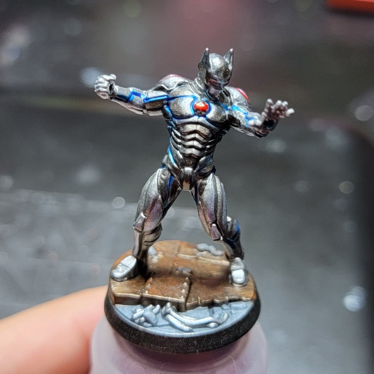 Cyborg batman for #hobbystreak day 493! This one's sad due to this Bruce being unable to let Alfred go, and it causes a chain of events #miniaturepainting #miniatures #zombicide #batman #batmandarkmetal #minipainting #paintingboardgames #cmongames #cmon
