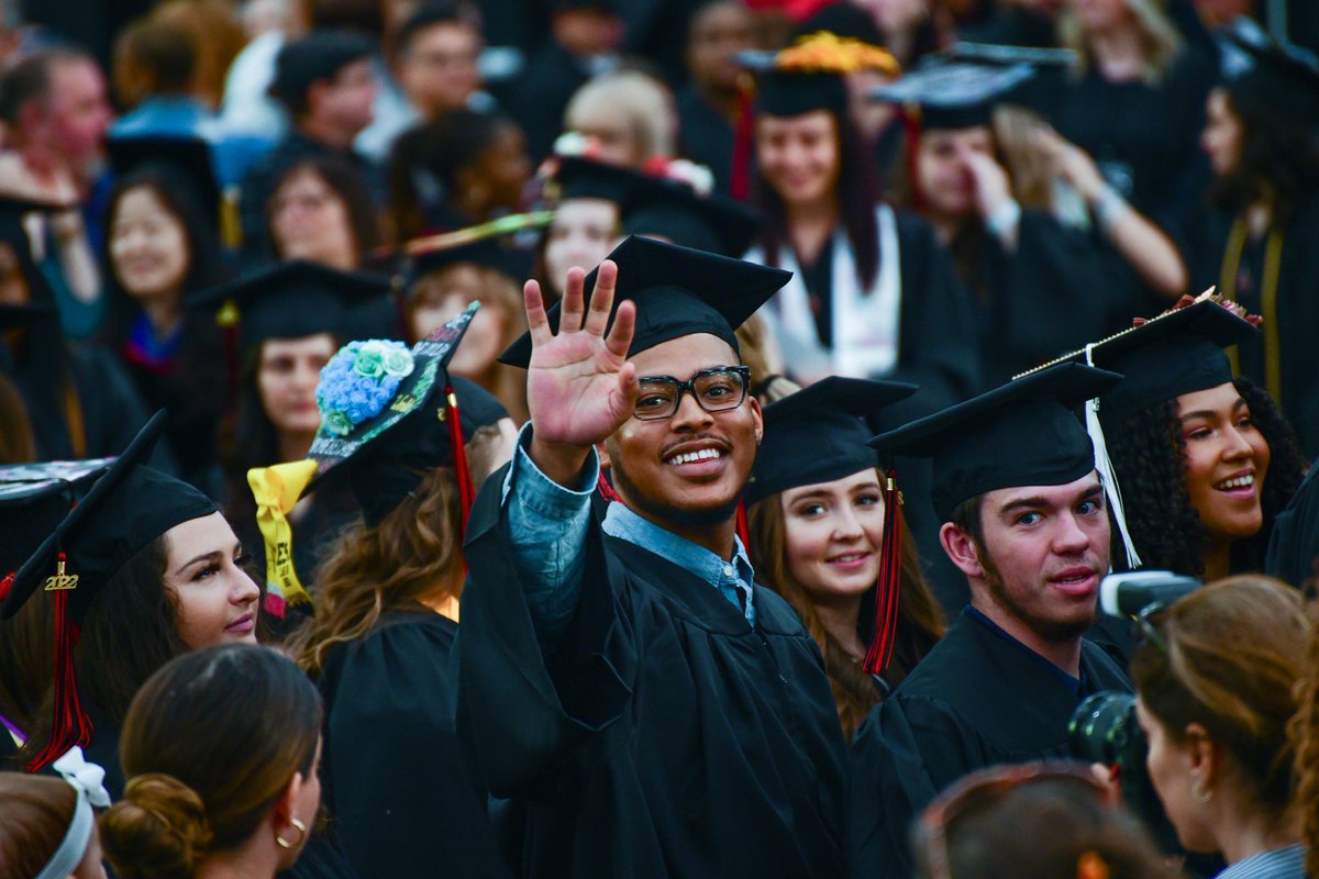 Slim Charles tweet media