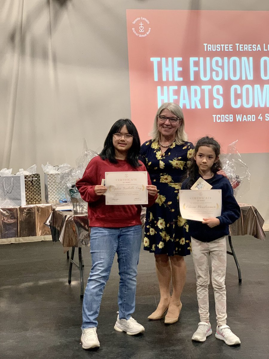 LubinskiTeresa's tweet photo. We were privileged to showcase tremendous talent from our students in Ward 4, who worked tirelessly to bring our art event to fruition! It encompases over 130 submisssions apnning visual arts, performing arts such as painting, knitting, poetry, theater, dance and music.@tcdsb https://t.co/Za1XrrmD2z