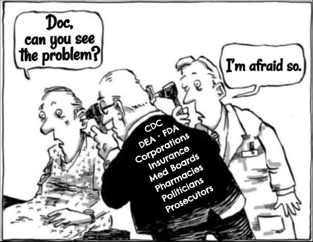 PTSDAdvocate's tweet photo. 🚨𝗪𝗔𝗞𝗘 𝗨𝝦 𝝖𝗠𝗘𝗥𝗜𝗖𝗔🚨
The gov is fearing Drs to #DoHarm. I don’t care what side of the political isle you’re on. If you believe you have a right to “my body, my choice” it is ALL or none.
Ex of gov interference: #pain Rx, #MentalHealth Rx, #MJ. #Covid, #RvW, & more. https://t.co/e2FyRDIRSY