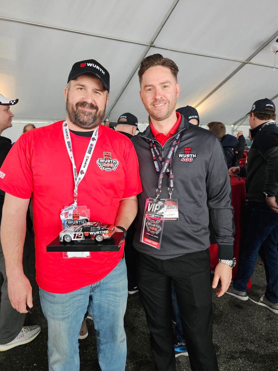 Had a great time @MonsterMile for the Wurth 400. @Blaney autographed my @wurthracing diecast and as an added bonus the CEO of @WURTH_USA signed it also. Apparently it was the first time he had been asked. Thanks for the great hospitality especially with the rain. #wurth400