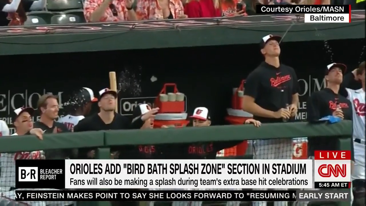 Orioles Splash Zone Bird Bath GIF - Orioles splash zone bird bath -  Discover & Share GIFs