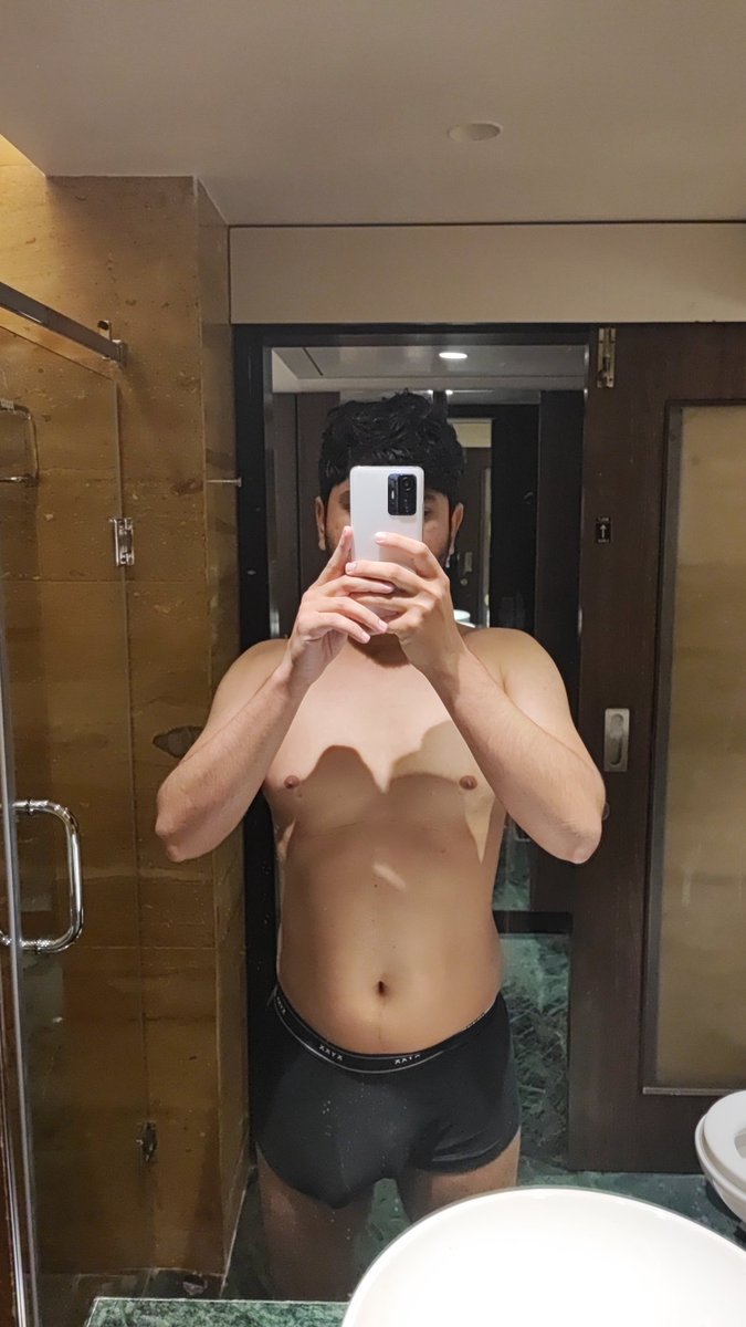 KaulSimon's tweet photo. Ready for you babe 💋😉🥵🍆 https://t.co/8AQbfXY46C