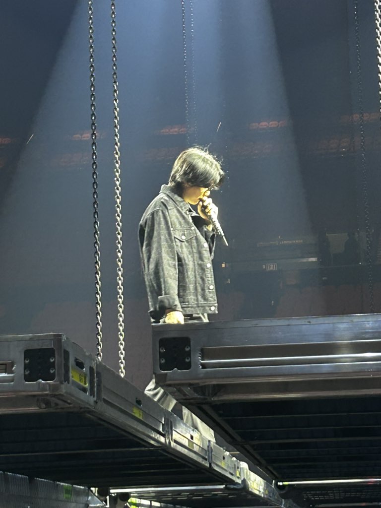 moonygnj's tweet photo. INSANE https://t.co/OfPpnKiU23