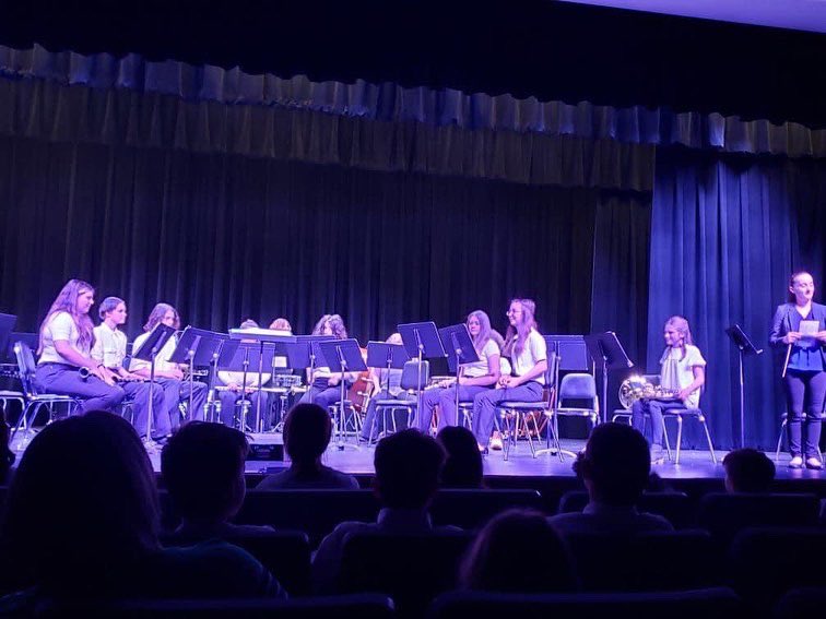 ZebraBands's tweet photo. The last concert of the year was huge success. Congratulations to everyone whether it was the end of your first year of band, or your very last concert. Thank you for being a part of our band family! https://t.co/VccdCBW322